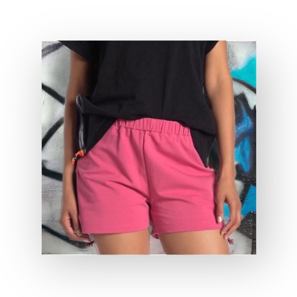 new Love Moschino ☻︎ Logo Zipper Detail Shorts ☻︎ Neon Toggle ☻︎ Fuchsia Pink ☻︎ - Picture 16 of 17